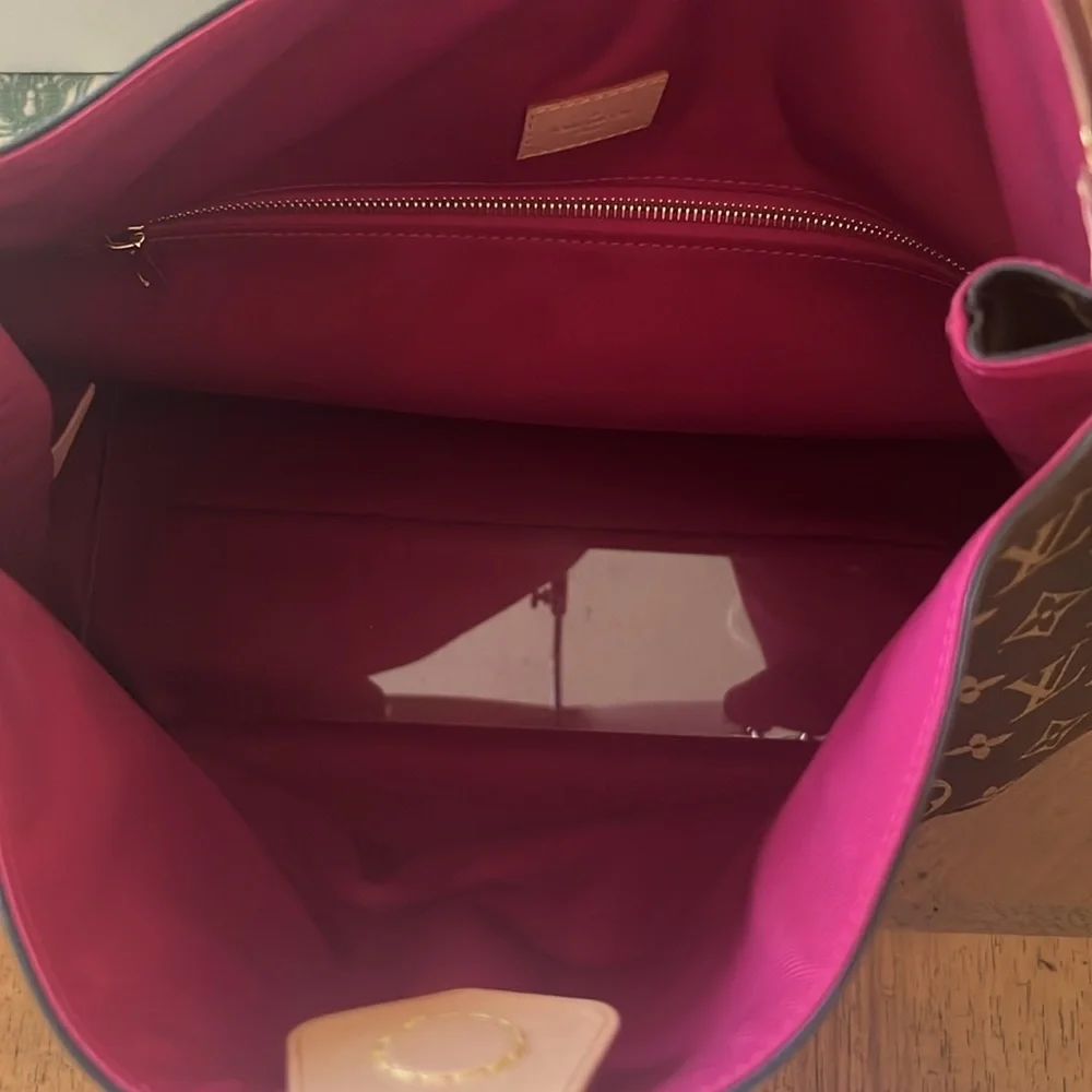 Beautiful Authentic Louis Vuitton Gracefull MM - Picture 8 of 16